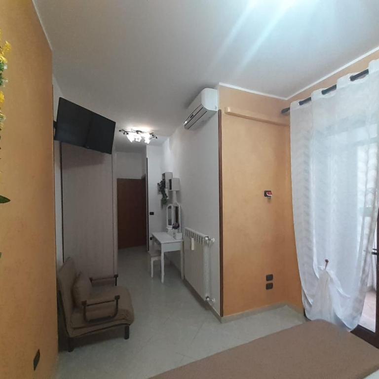 Notti Salentine - Triple Room with Private Bathroom - 10