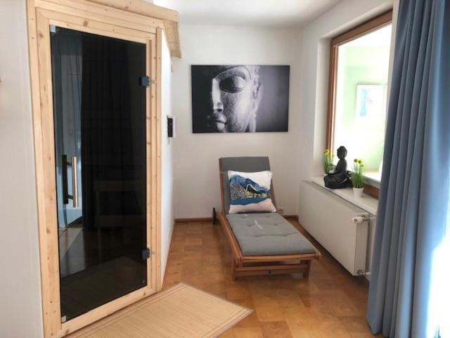 Pool, Pokale, Sauna, Billard, Kirche u. viel Natur - Villa - 27