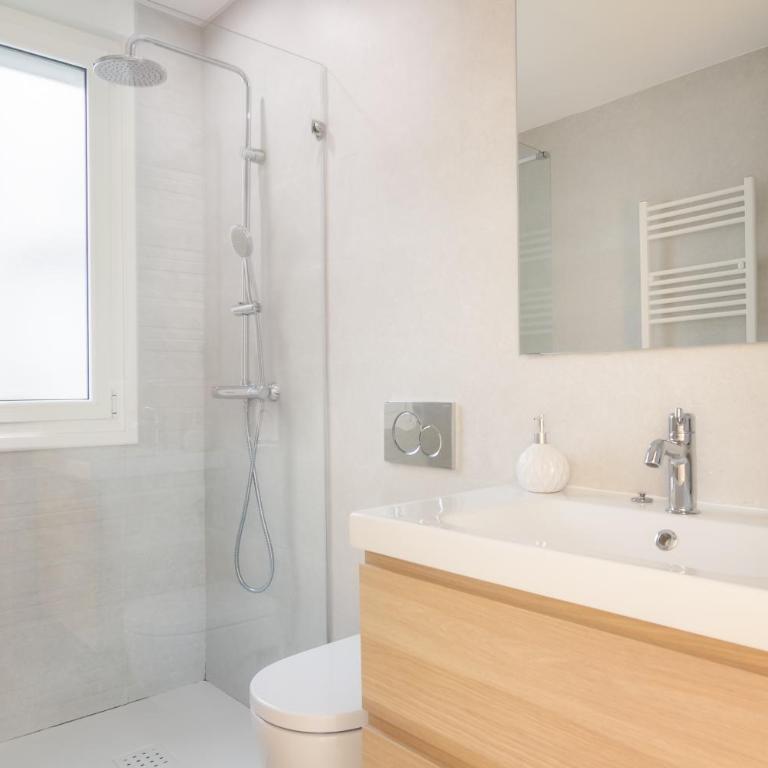 MODERN LOVELY HOUSE GUGGENHEIM - Two-Bedroom Apartment - 27
