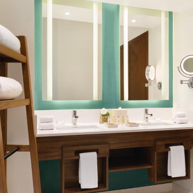 Hyatt Vivid Playa Del Carmen All-Inclusive Adult Only Resort - Suite Junior frente al océano con salida directa al exterior - 1 cama extragrande - 1
