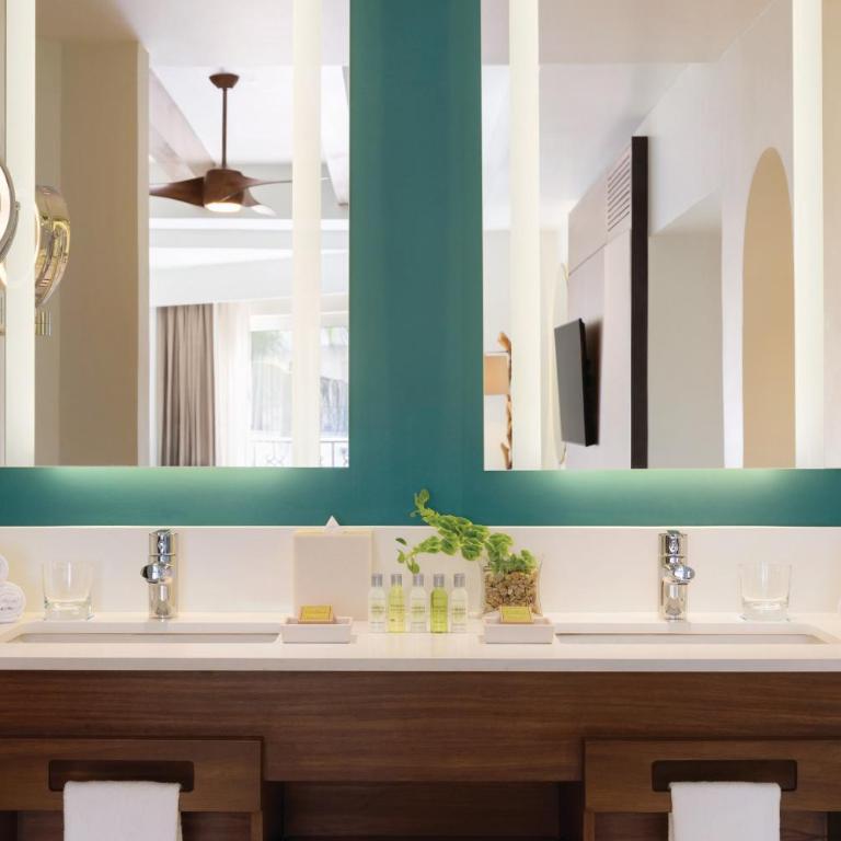 Hyatt Vivid Playa Del Carmen All-Inclusive Adult Only Resort - Suite de 1 dormitorio frente al océano - 1 cama extragrande - 3