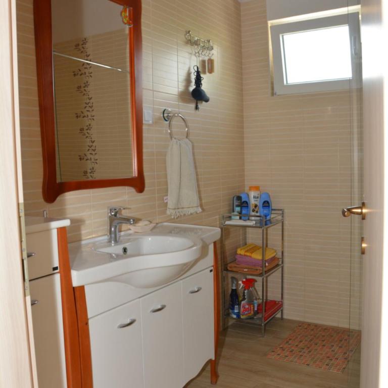 Vila Pelinovo - Three-Bedroom Villa - 25