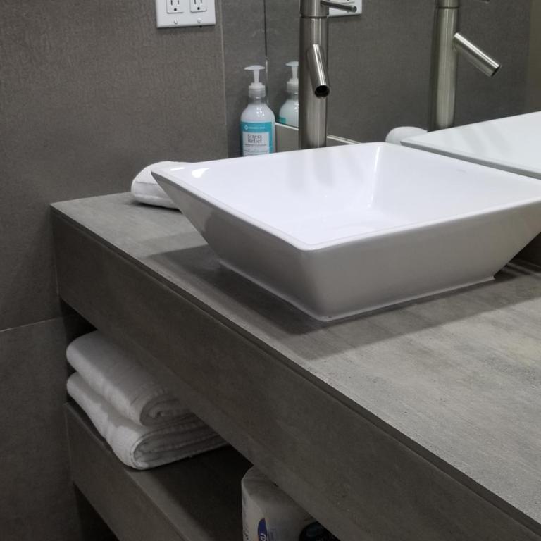 Sea Rock Hotel - Habitación Doble Estándar con baño compartido - 8