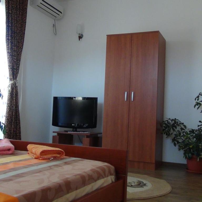 B&B Lovac - Dvokrevetna Soba sa Bračnim Krevetom i Terasom - 13
