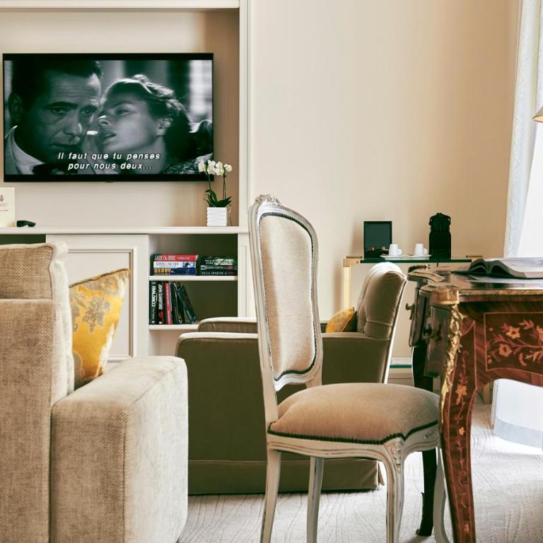La Réserve de Beaulieu - Junior Suite with Harbour and Hillside View - 2