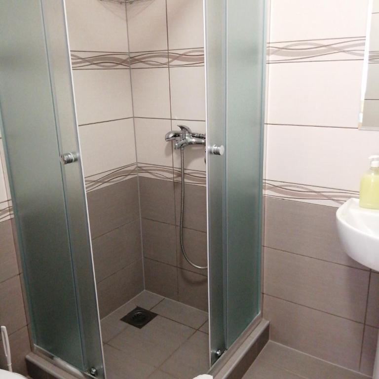 Bloom Inn - Porodična Soba - 2