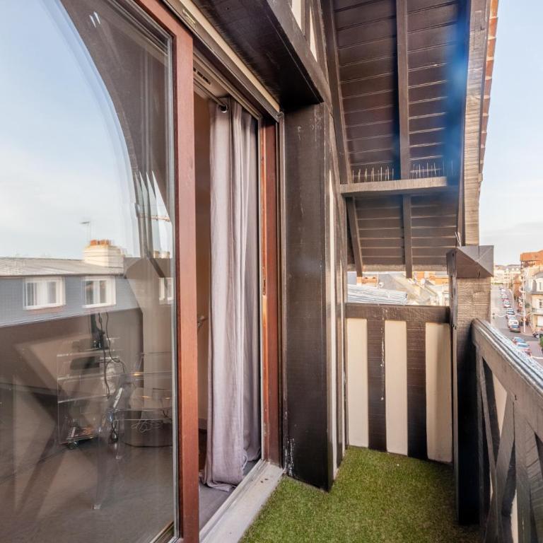 Apartment with parking on Place de Morny - Monolocale - 13
