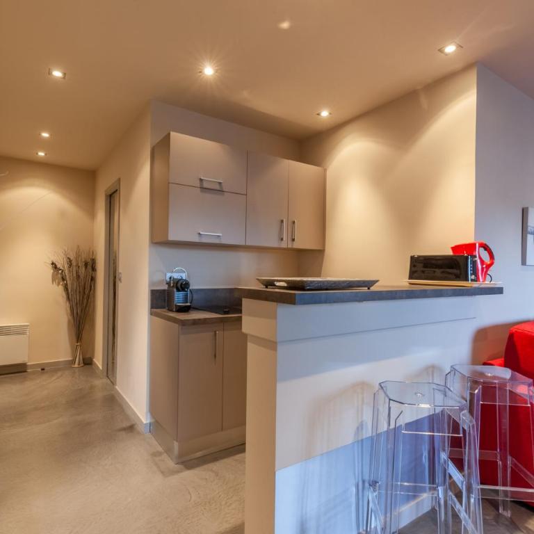 Apartment with parking on Place de Morny - Monolocale - 6
