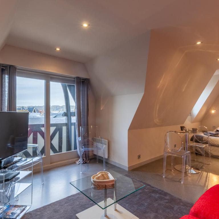 Apartment with parking on Place de Morny - Monolocale - 5