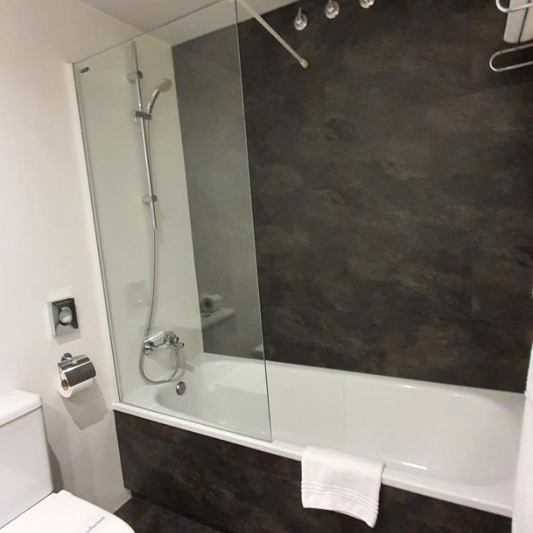 Hotel Concordia Barcelona - Superior Twin Room - 5