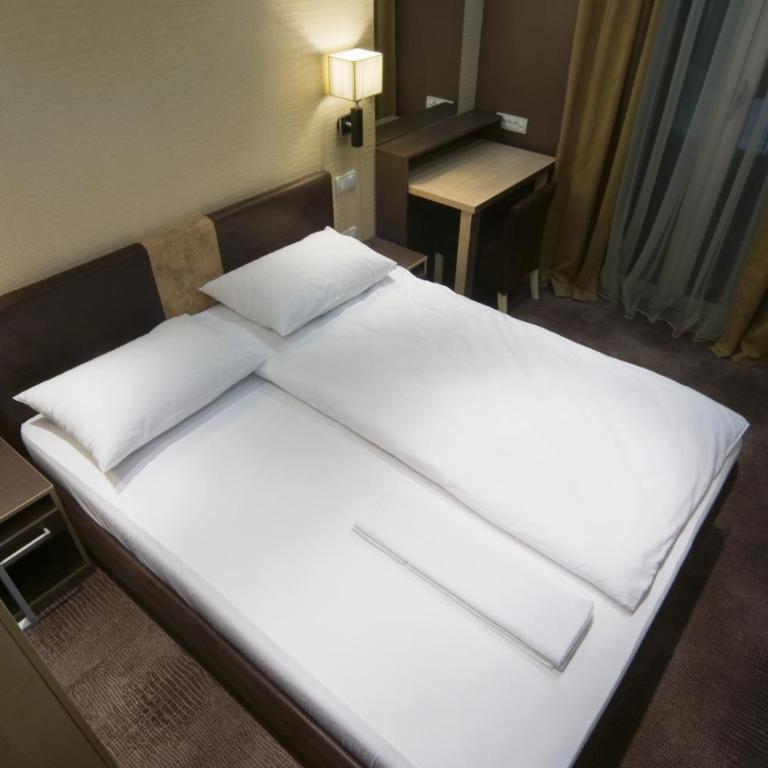 Hotel Ženeva Lux - Comfort One-Bedroom Suite - 15