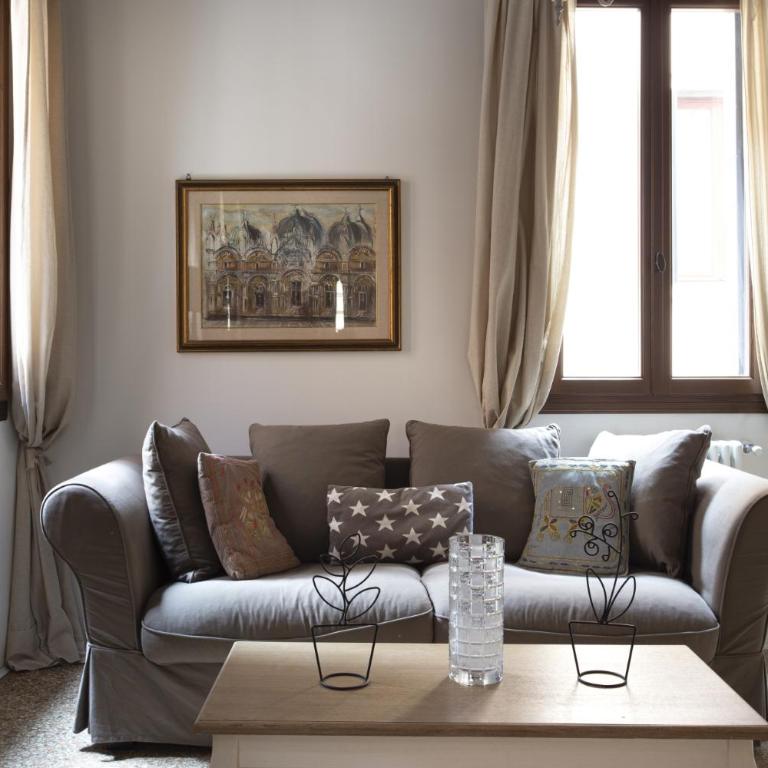Romantic Rialto - Appartamento con 2 Camere da Letto - 9