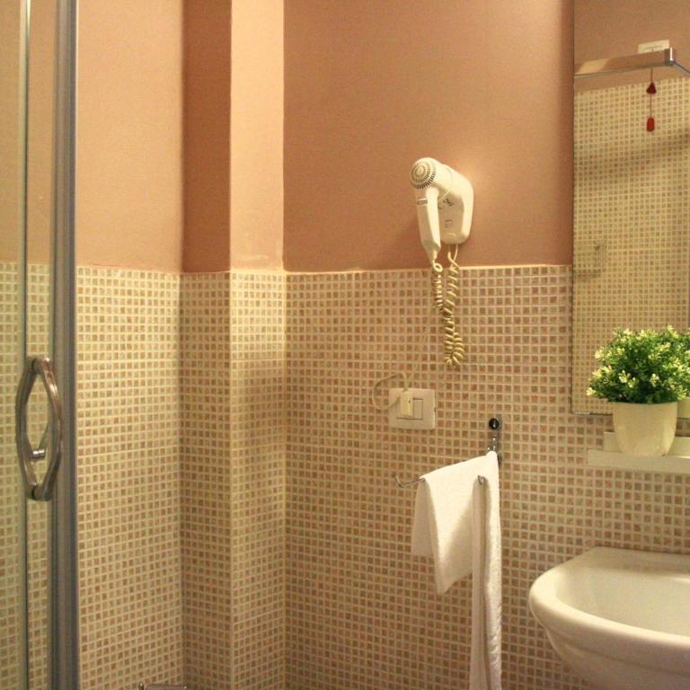 Ankon Hotel - Camera Tripla - 3