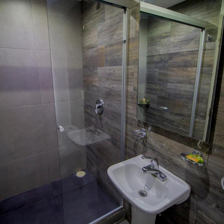 Hotel Flamingo Merida - Habitación Doble Estándar con 2 camas dobles - 2