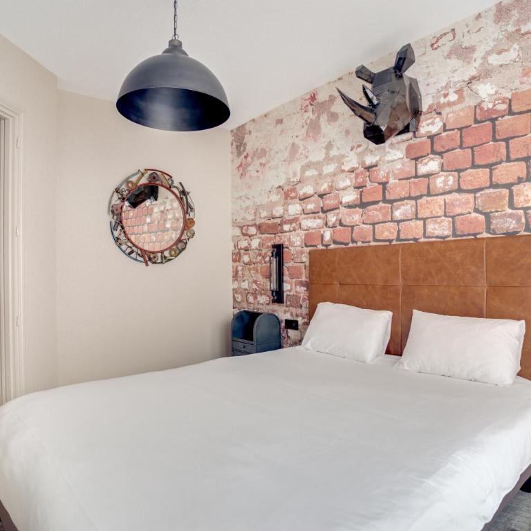 La Maison Hôtel Mulhouse Centre - Deluxe Suite - 9