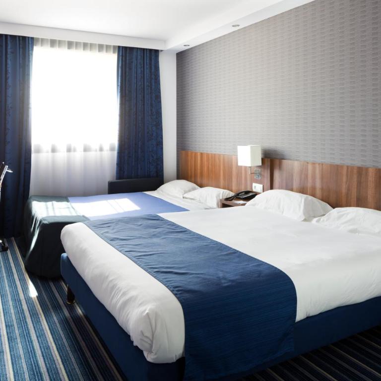 Holiday Inn Express Montpellier - Odysseum by IHG - Standard Zimmer mit Queensize-Bett und Schlafsofa - 3