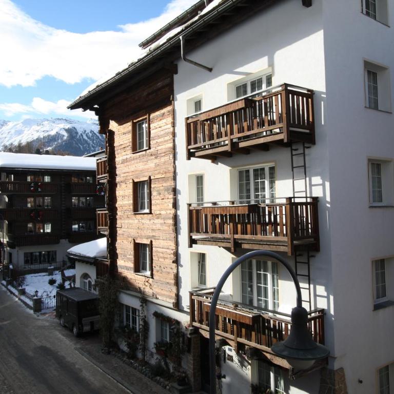 Central & Elegant Apartments,partially with Fireplace, by Zermatt Rental - Penthouse-Apartment mit 3 Schlafzimmern - 7