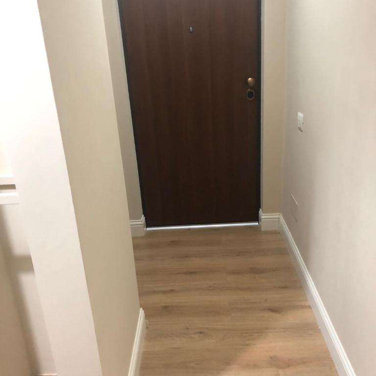 GISELLE HOUSE - One-Bedroom Apartment - 4