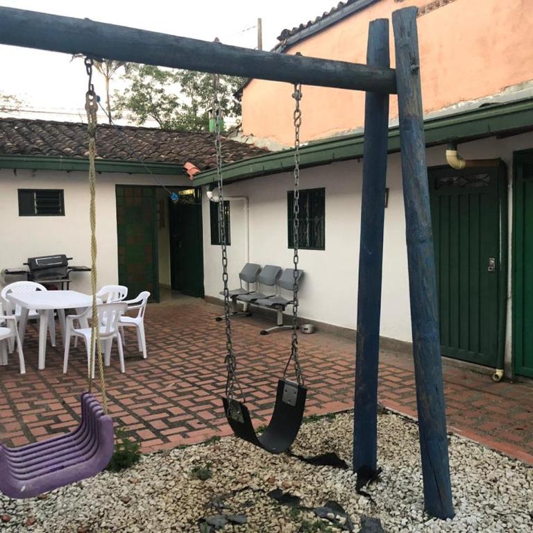 Casa Quinta Guatape - Casa de 4 dormitorios - 2