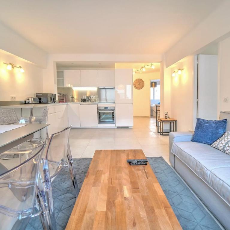 Cannes premium 3 BR 2 bath fully renovated heart of town by Olam Properties - Apartamento - 15