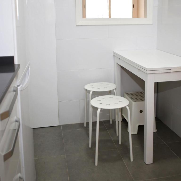 AT076 Planta baja en 1ra línea del paseo marítimo - Apartamento de 3 dormitorios - 21