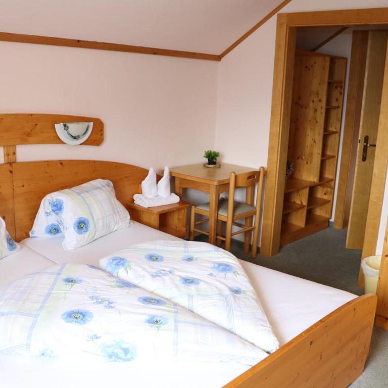 Gasthof Lamprechtbauer - Double Room with Mountain View - 15