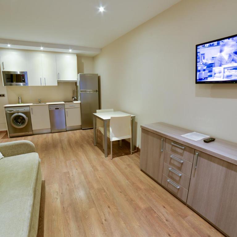 Apartamentos Turísticos Llanes - Superior Studio - 6