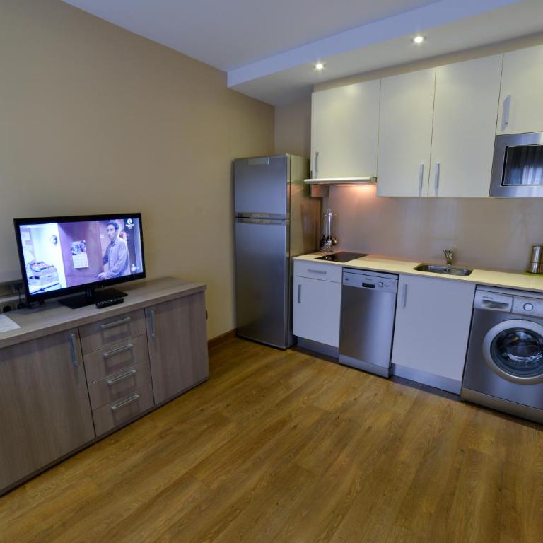Apartamentos Turísticos Llanes - One-Bedroom Apartment with Terrace - 12