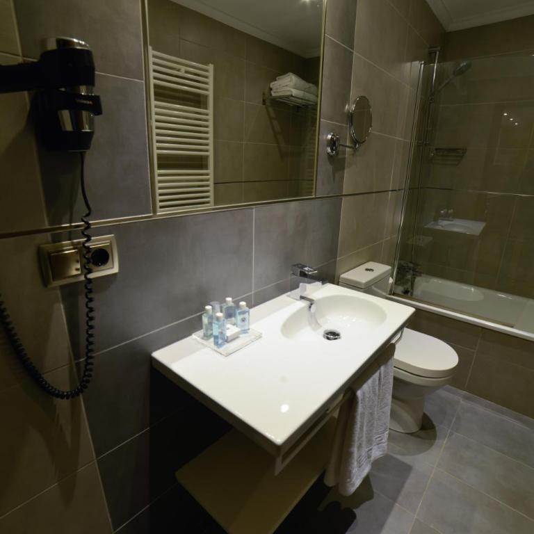 Apartamentos Turísticos Llanes - One-Bedroom Apartment - 24