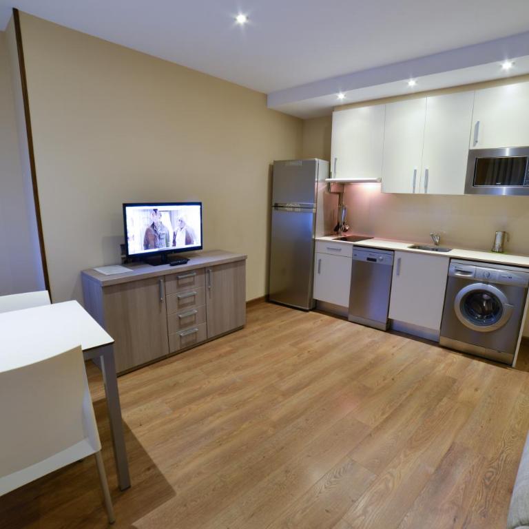 Apartamentos Turísticos Llanes - One-Bedroom Apartment - 7