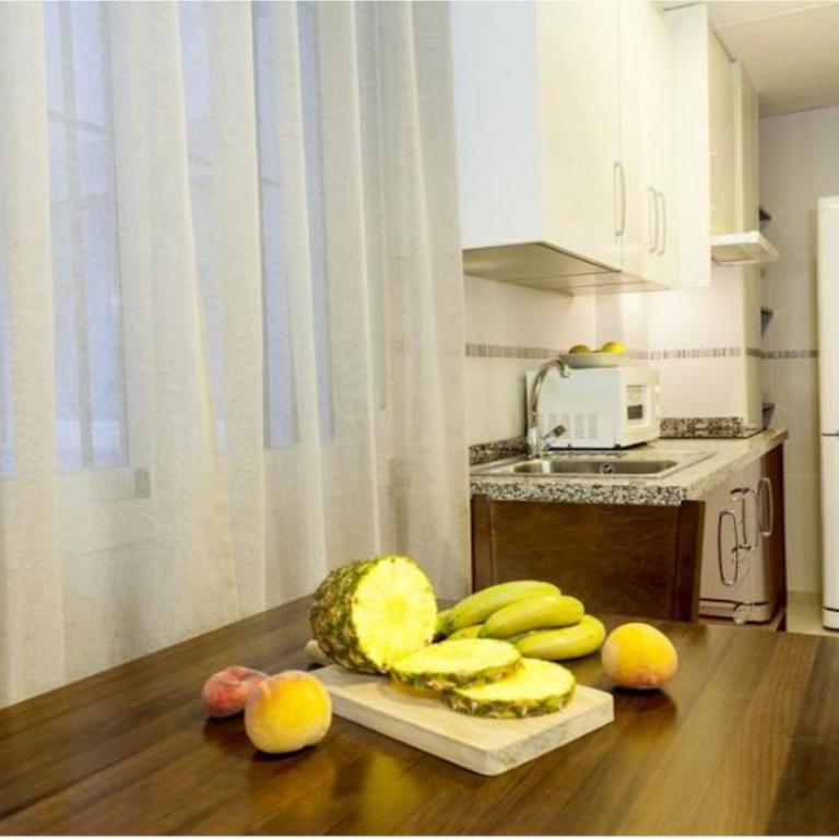 Apartamentos Gibralfaro - Apartamento con ducha - 1