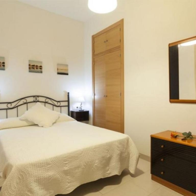 Apartamentos Gibralfaro - Apartamento con ducha - 4