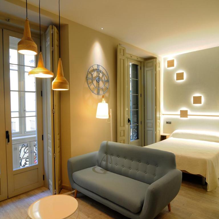 Apartamentos Gibralfaro - Estudio Superior - 1