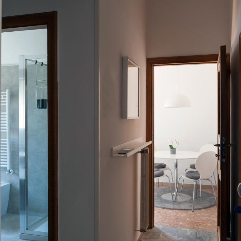 Fly by Suites Pescara - Appartamento con 1 Camera da Letto - 2