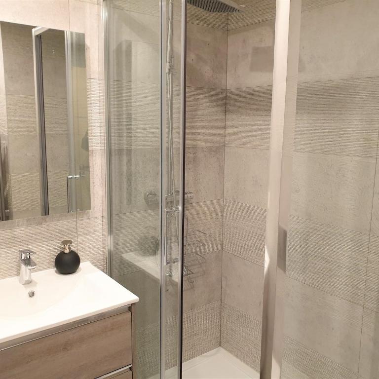 HYPERCENTRE/LAMARTINE APPARTEMENT 106 - Appartement - 14