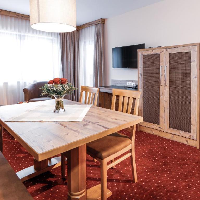 Panorama Appartements - Superior Apartment Tirol (4 Erwachsene) - 2