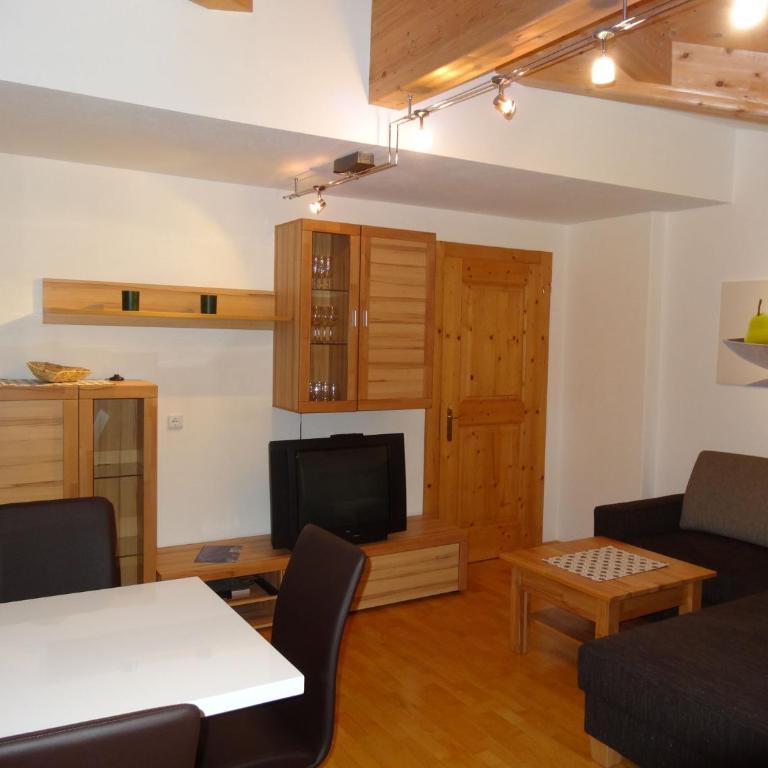 Ferienwohnung Irmgard - Apartment mit 1 Schlafzimmer und Balkon - 2