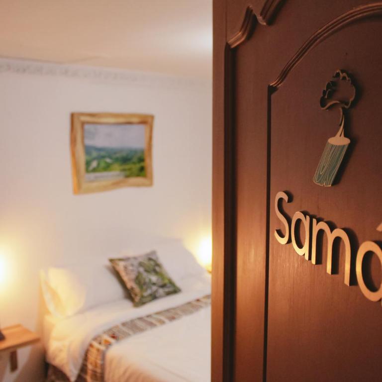 NOGAL HOSTEL - Deluxe Double Room with Balcony - 4