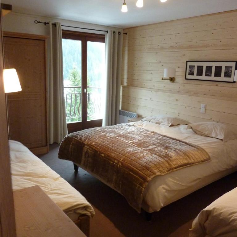 Le Roitelet - Chambre Quadruple Supérieure avec Balcon - 3