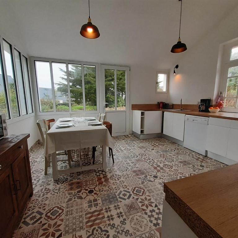Maison village Kermorvan, 300m plage, 5-6 pers. - Three-Bedroom House - 8