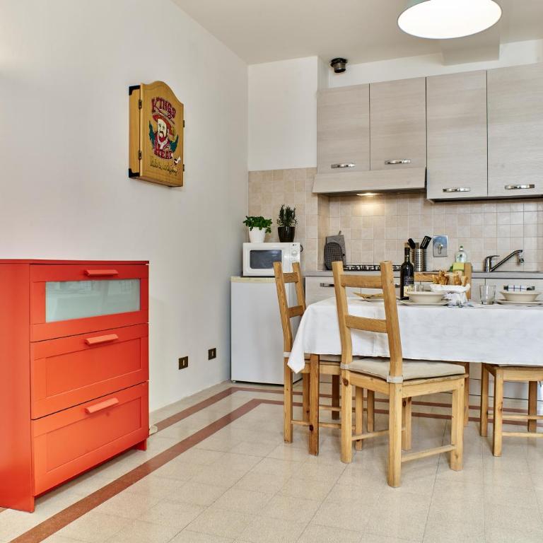 Colorato e vivace bilocale - Appartamento con 1 Camera da Letto - 10