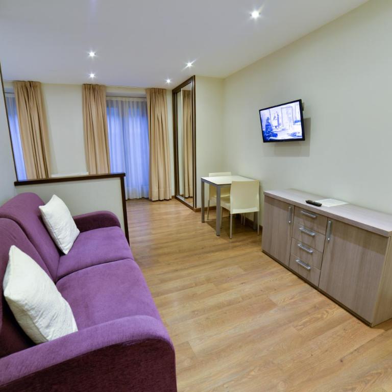 Apartamentos Turísticos Llanes - Studio with Balcony - 5