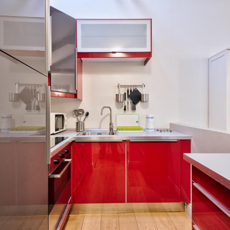 GuestHost - Stylish Apartment in the heart of Torino - Two-Bedroom Apartment - 8