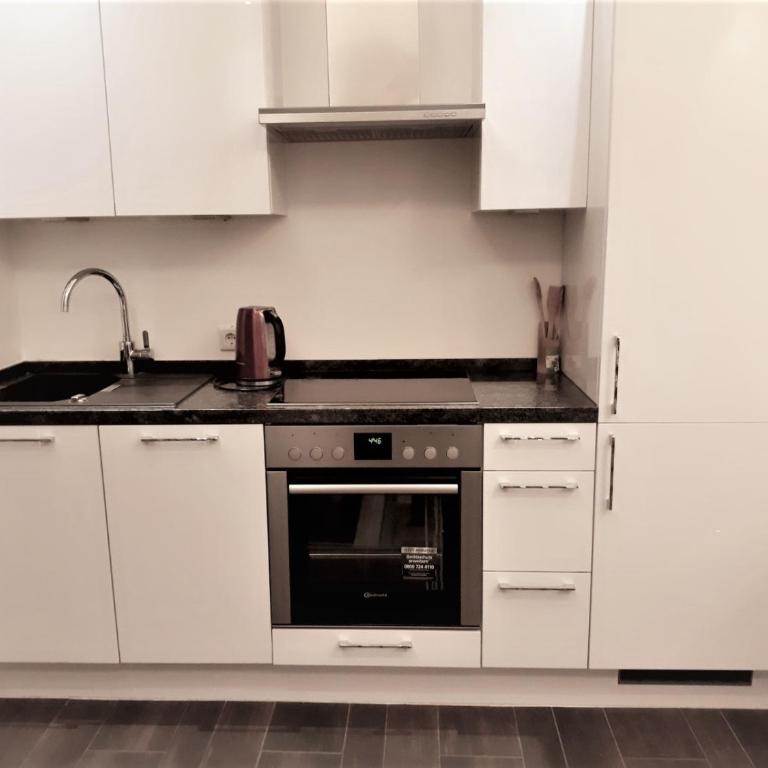 Royal Boardinghouse GmbH - Munich - Two-Bedroom Apartment - 6