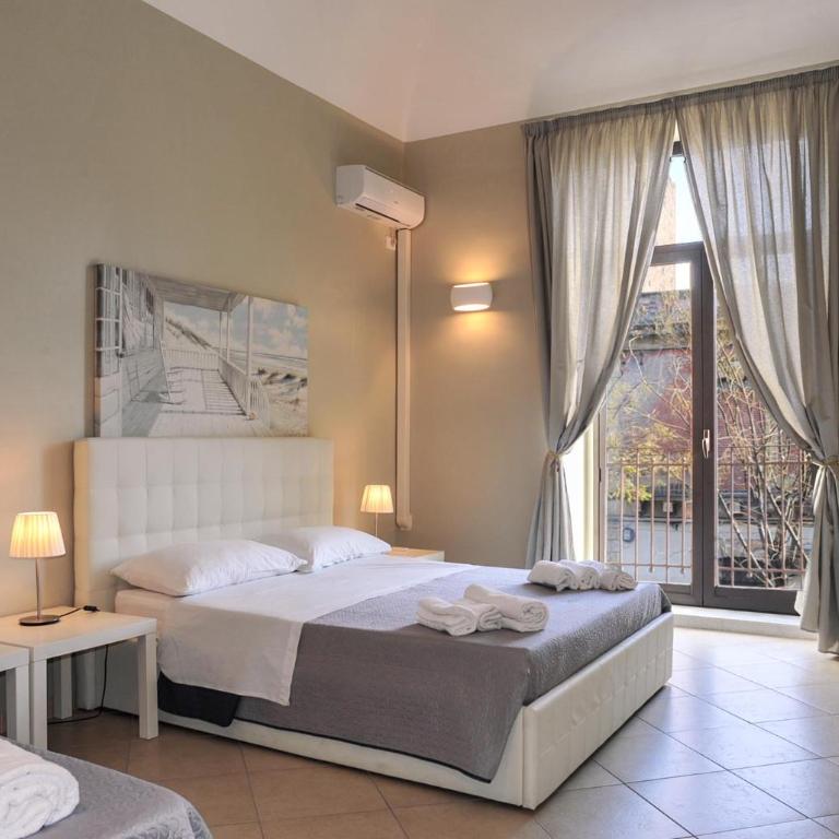 Katane Holidays - One-Bedroom Apartment with Balcony - 2
