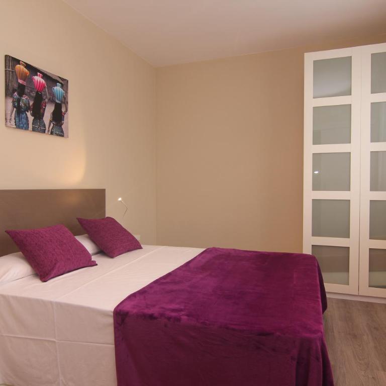 FELIP - Spacious and quiet apartments & one with Terrace - Apartment with Balcony - 6