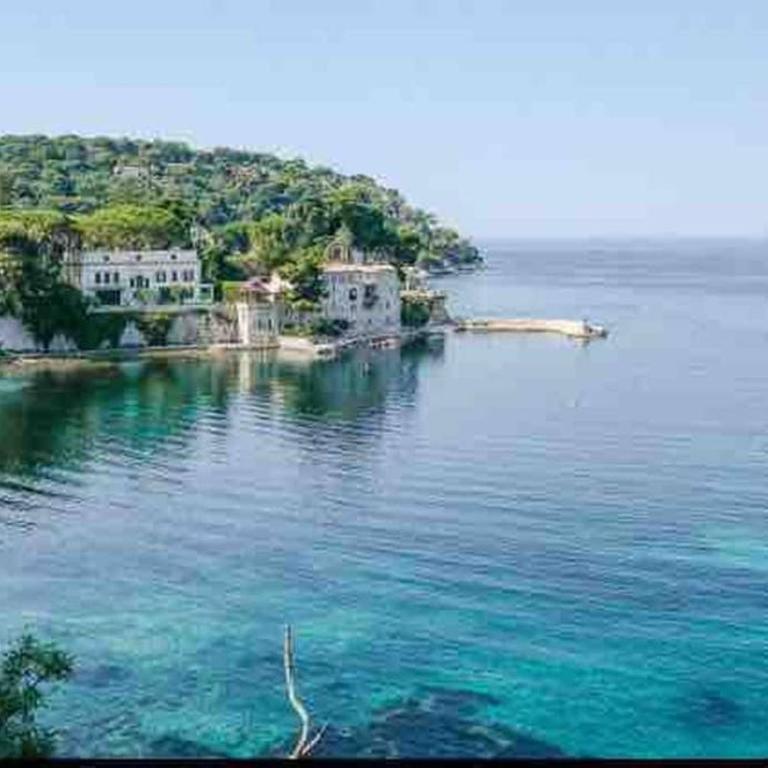 Villa d exception avec terrasse, jacuzzi, vue mer, parking, en plein cœur du village de Eze - Villa - Vue sur Mer - 63