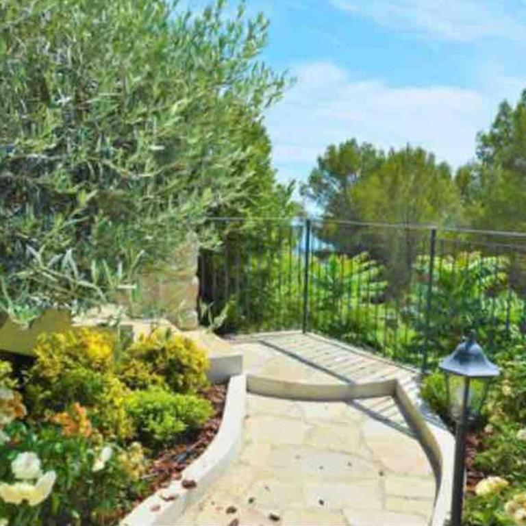 Villa d exception avec terrasse, jacuzzi, vue mer, parking, en plein cœur du village de Eze - Villa - Vue sur Mer - 45