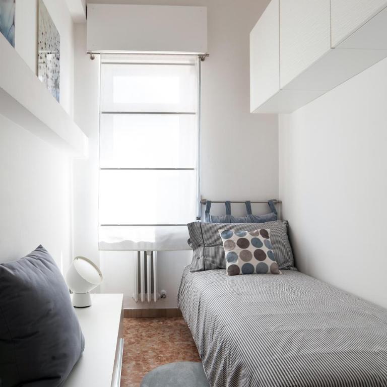 Fly by Suites Pescara - Appartamento con 2 Camere da Letto - 2
