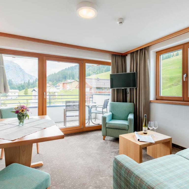 Hotel Sunora - Ski In Ski Out - Formerly Hotel Schranz - Apartment mit 1 Schlafzimmer und Balkon - 1